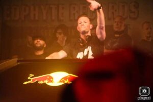 2014-12-26-neophyte-records-15-years-bigger-than-ever-time-out-pd530121