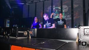 2016-05-04-f-noize-vs-andy-the-core-5-hours-solo-rodenburg-img_5134
