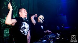 2016-05-04-f-noize-vs-andy-the-core-5-hours-solo-rodenburg-img_5217