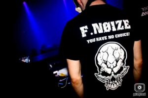 2016-05-04-f-noize-vs-andy-the-core-5-hours-solo-rodenburg-img_5371