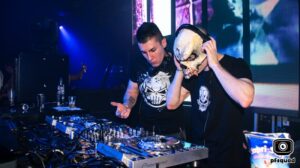2016-05-04-f-noize-vs-andy-the-core-5-hours-solo-rodenburg-img_5391