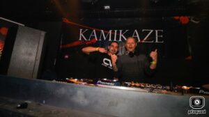 2017-02-10-kamikaze-invites-the-mansion-img_6881